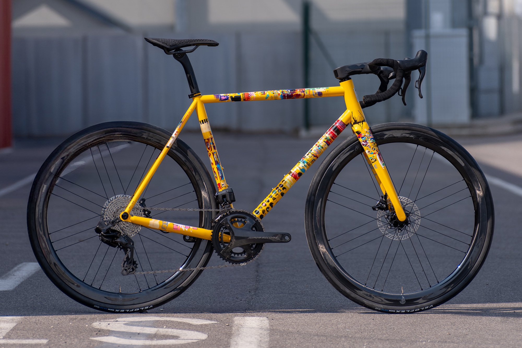 The Pegoretti Elio is an Integrated, Electronic Shifting-Only 32 mm Road Bike